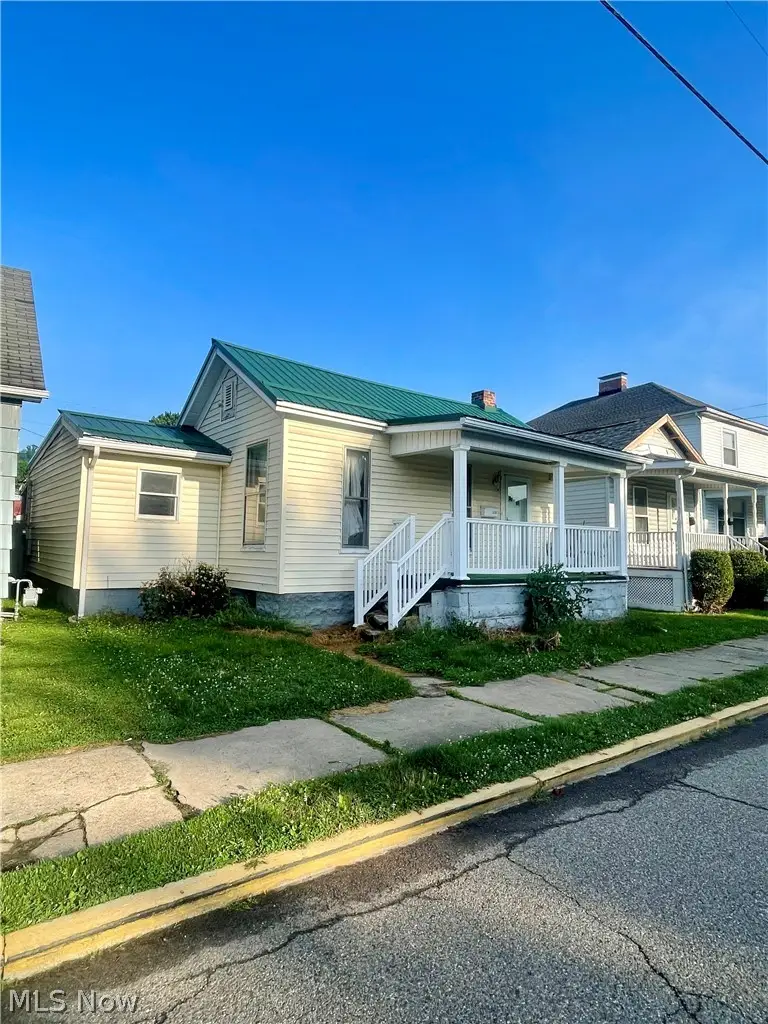 1917 Charles Street, Wellsburg, WV 26070 - #3