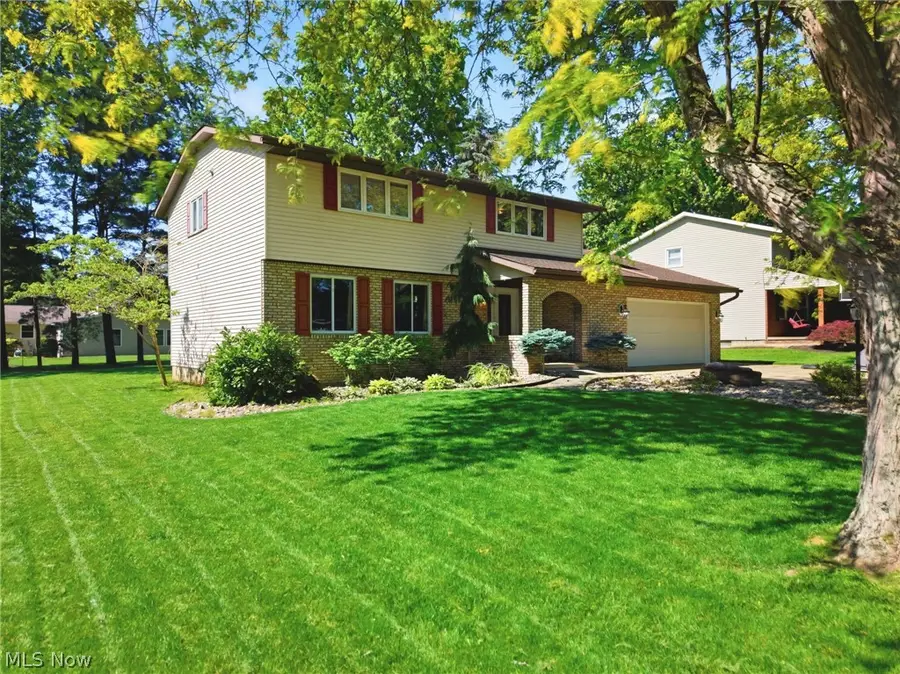 2230 Vixen Nw Street, North Canton, OH 44720 - #2