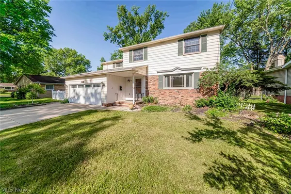 563 Louis Drive, Berea, OH 44017
