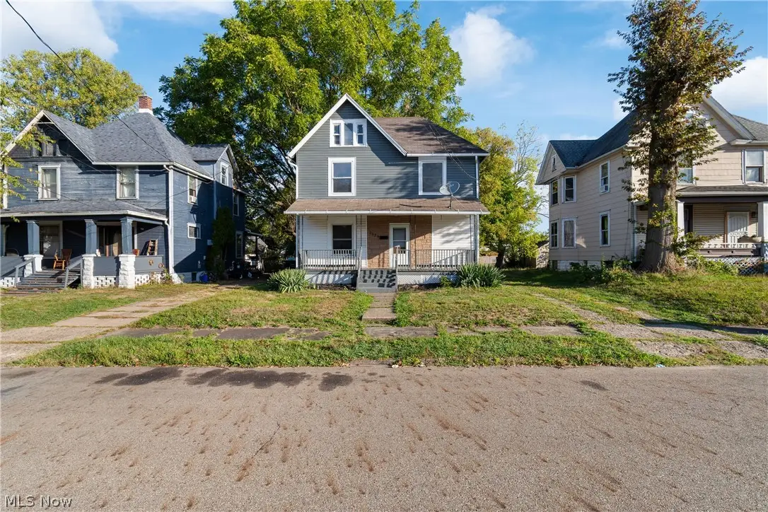 2329 Winfield Ne Way, Canton, OH 44705 - #1
