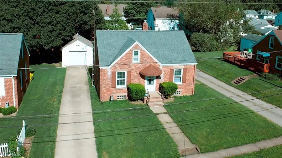 2414 Watson Avenue, Alliance, OH 44601 - #3