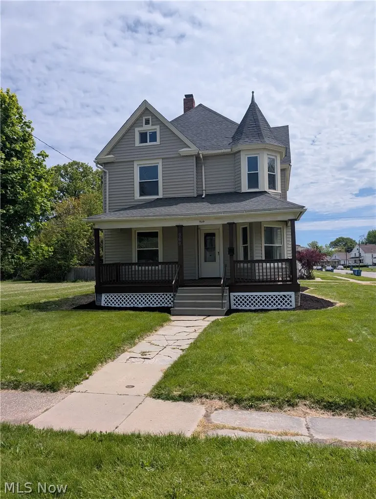 969 Washington Avenue, Lorain, OH 44052 - #1
