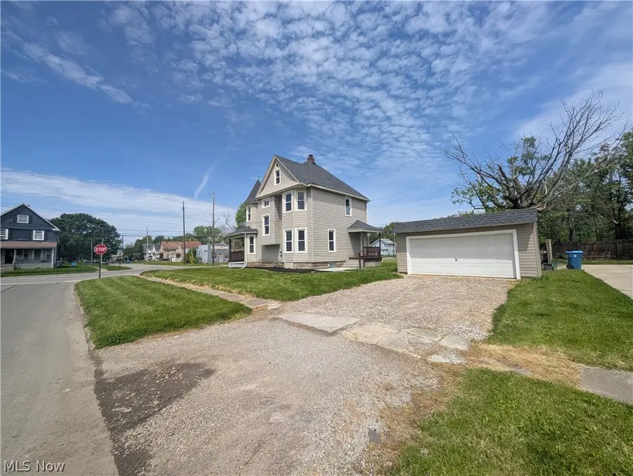 969 Washington Avenue, Lorain, OH 44052 - #2