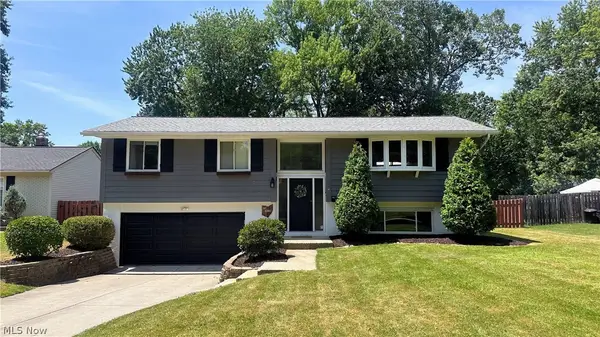 6280 Stafford Drive, North Olmsted, OH 44070