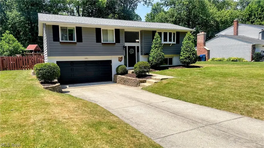 6280 Stafford Drive, North Olmsted, OH 44070 - #2