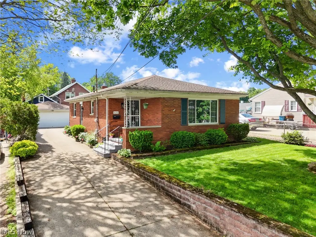 616 Plainfield Road, Akron, OH 44312 - #1