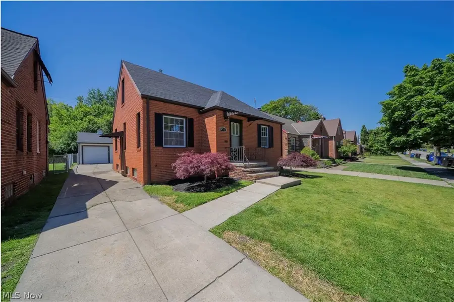 14531 Orchard Park Avenue, Cleveland, OH 44111 - #2