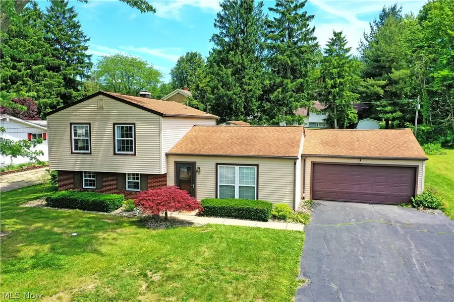 566 Greenleaf Ne Avenue, Warren, OH 44484 - #3