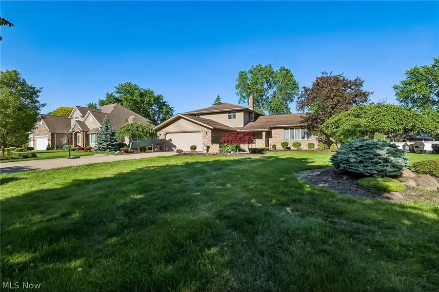 691 Davidson Drive, Highland Heights, OH 44143 - #2