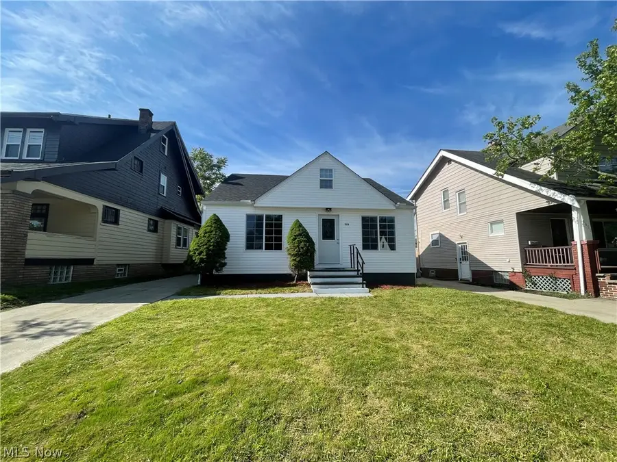 7915 Snow Road, Parma, OH 44129 - #2