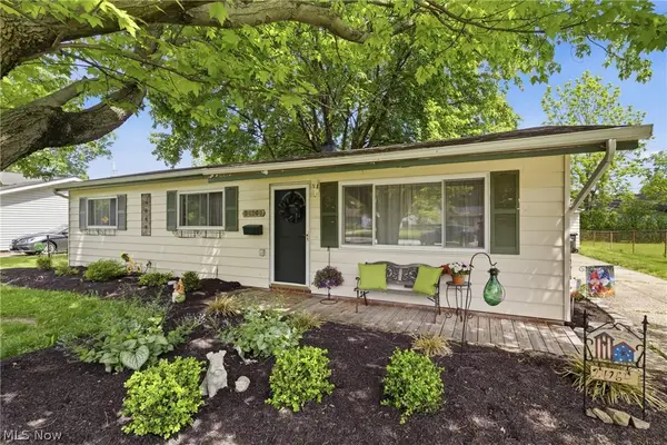 24264 Fairlawn Drive, North Olmsted, OH 44070