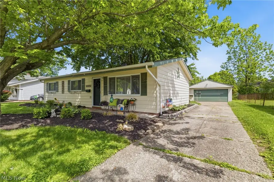24264 Fairlawn Drive, North Olmsted, OH 44070 - #2