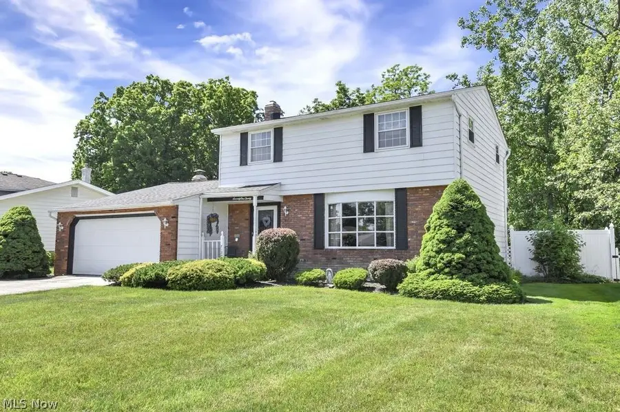 7120 Lakeview Drive, Parma, OH 44129 - #2
