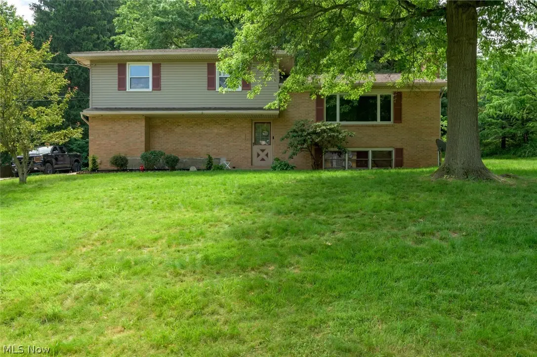 8560 Glennridge Nw Avenue, Clinton, OH 44216 - #1
