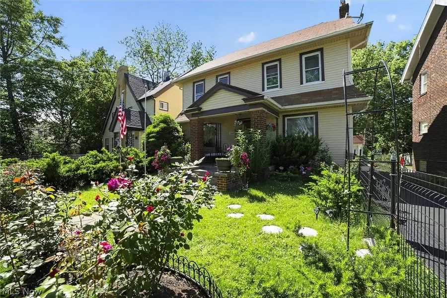 1066 Nela View Road, Cleveland Heights, OH 44112 - #2