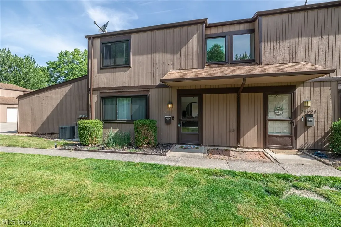 26653 Lake Of The Falls Boulevard, Olmsted Falls, OH 44138 - #1