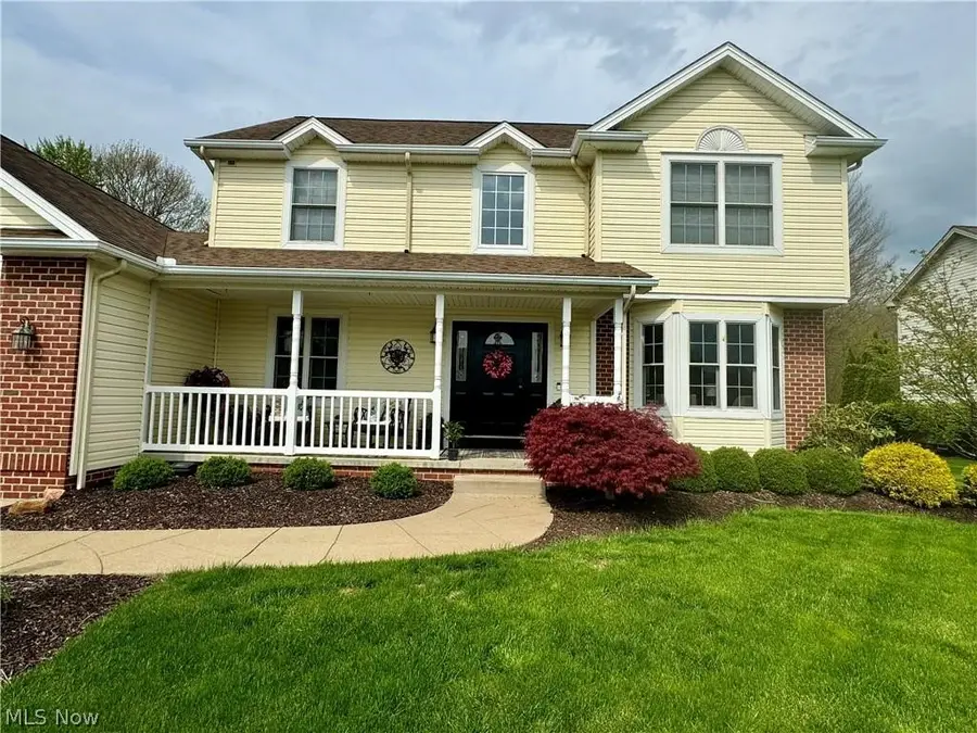10520 Carrousel Woods Drive, New Middletown, OH 44442 - #2