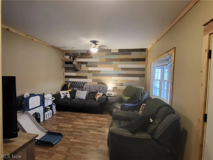 3855 Lincoln Avenue, Shadyside, OH 43947 - #3