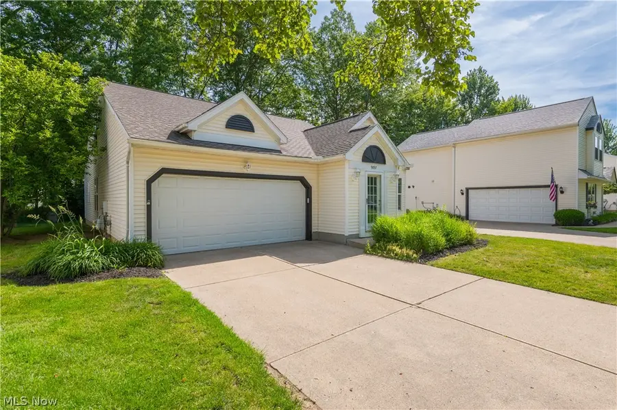 9097 Fern E Cove, Olmsted Falls, OH 44138 - #2