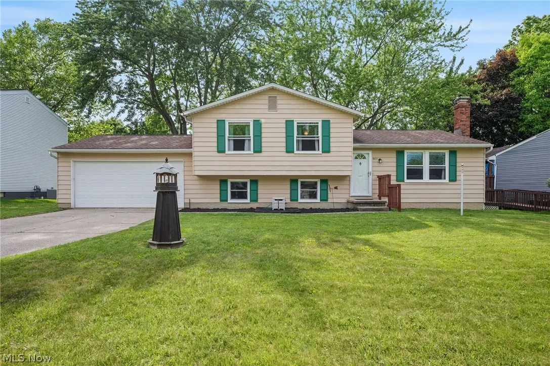 965 Guilford Boulevard, Medina, OH 44256 - #1