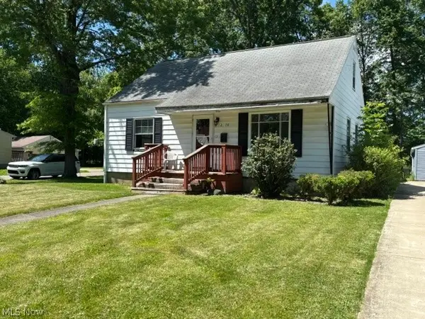 2378 Linda Nw Drive, Warren, OH 44485