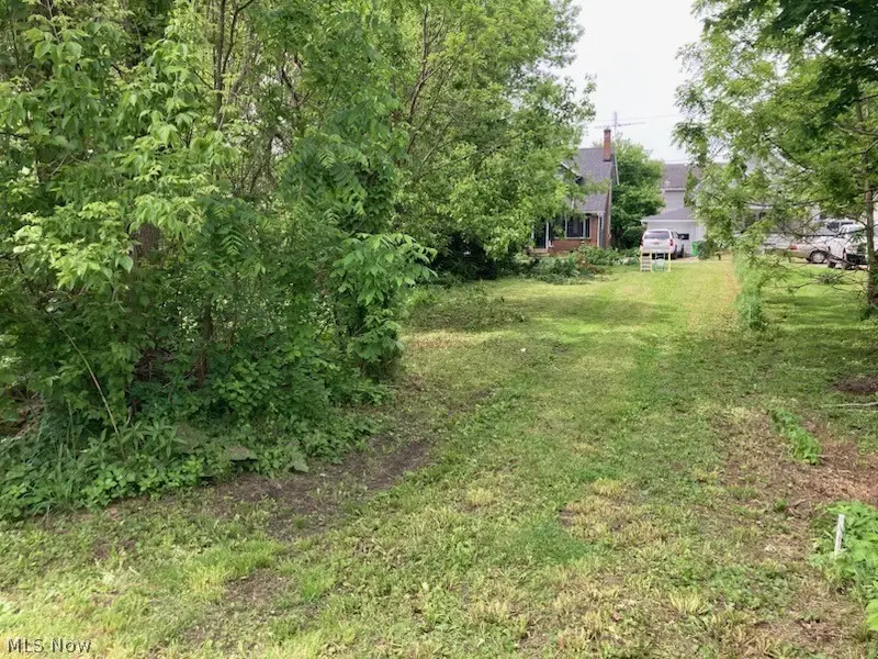 316 Snyder Sw Place, Massillon, OH 44647 - #2