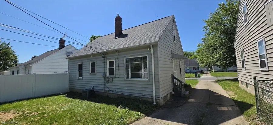 12605 Shady Oak Boulevard, Garfield Heights, OH 44125 - #3