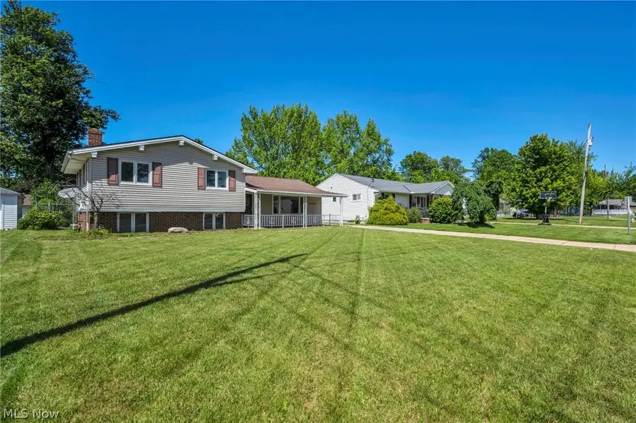 42988 Woodhill Drive, Elyria, OH 44035 - #3