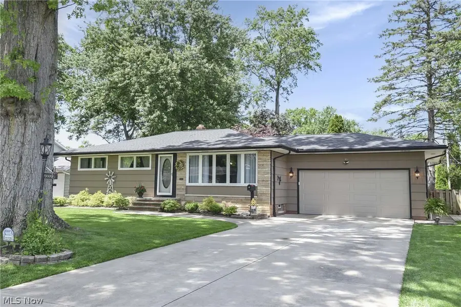 22720 Sycamore Drive, Fairview Park, OH 44126 - #3