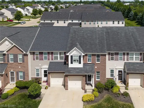 106 Pebble Court, Berea, OH 44017