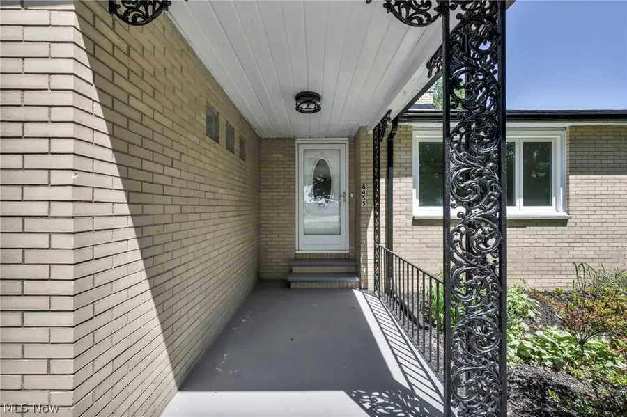 8455 W Ridge Road, Elyria, OH 44035 - #2
