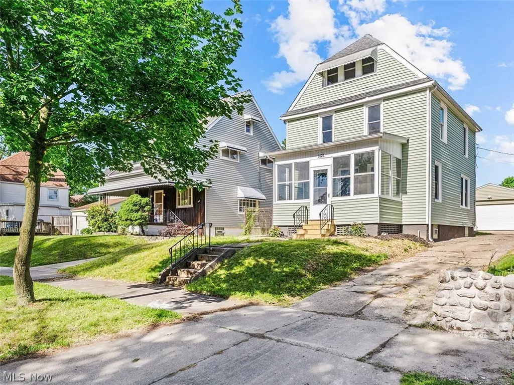 1421 Elder Avenue, Akron, OH 44301 - #1