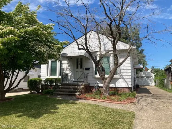 6602 Brownfield Drive, Parma, OH 44129