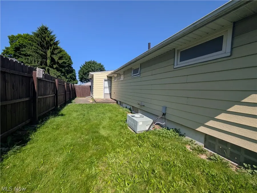 3612 Lotus Sw Place, Canton, OH 44710 - #3