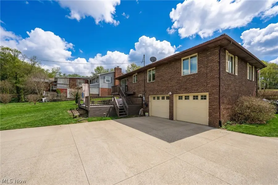 5326 Hillsboro Se Avenue, Canton, OH 44707 - #3