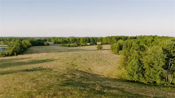 Apollo Ne Road, Salineville, OH 43945