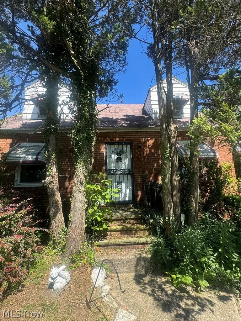 4117 E 154th Street, Cleveland, OH 44128 - #2