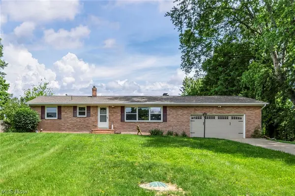 6321 Cardinal Nw Hill, North Canton, OH 44720