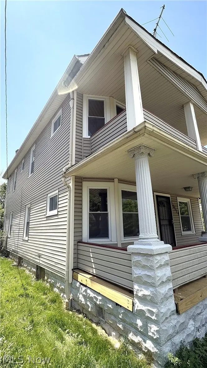 10514 Lamontier Avenue, Cleveland, OH 44104 - #3