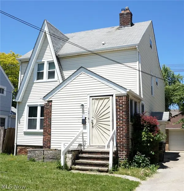 19715 Cherokee Avenue, Cleveland, OH 44119