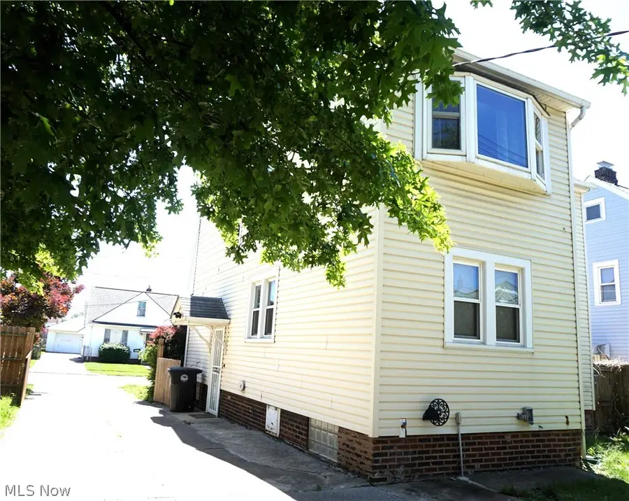 19715 Cherokee Avenue, Cleveland, OH 44119 - #3