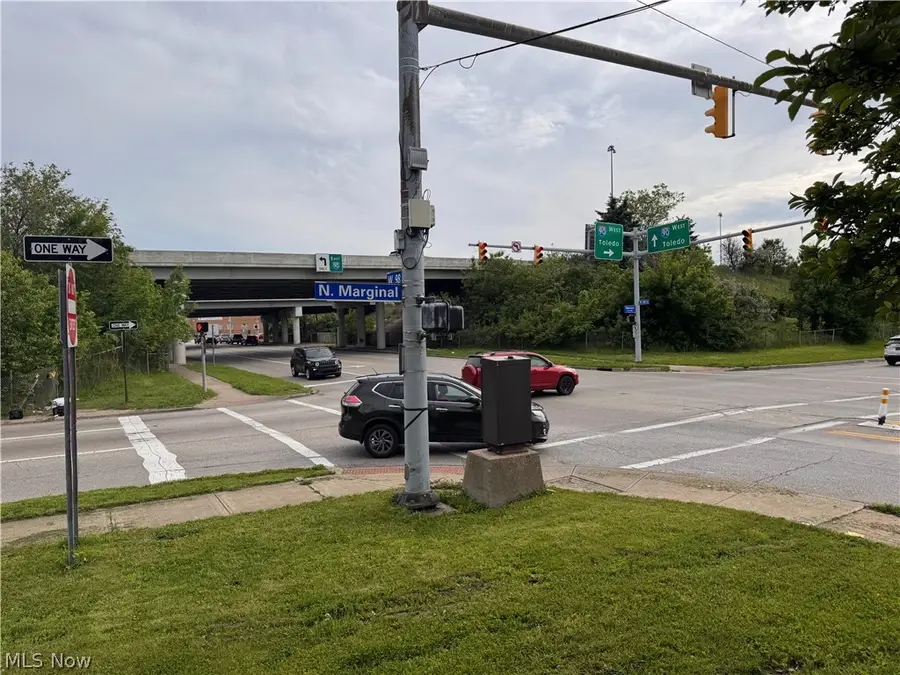 2233 W 98th, Cleveland, OH 44102 - #3