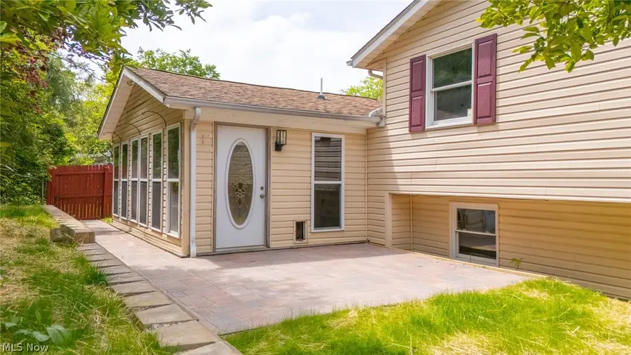 120 Windermere Drive, Saint Clairsville, OH 43950 - #2