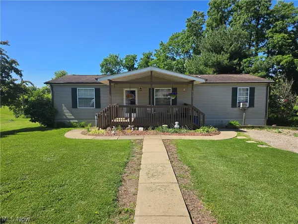 8320 Hopewell National Road, Zanesville, OH 43701