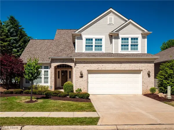 15346 Chestnut Oak Lane, Strongsville, OH 44149