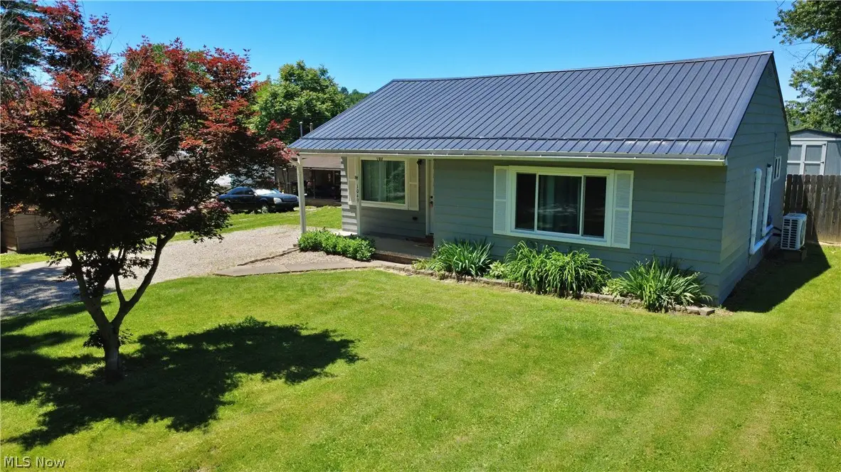 1049 S Luck Avenue, Zanesville, OH 43701 - #1