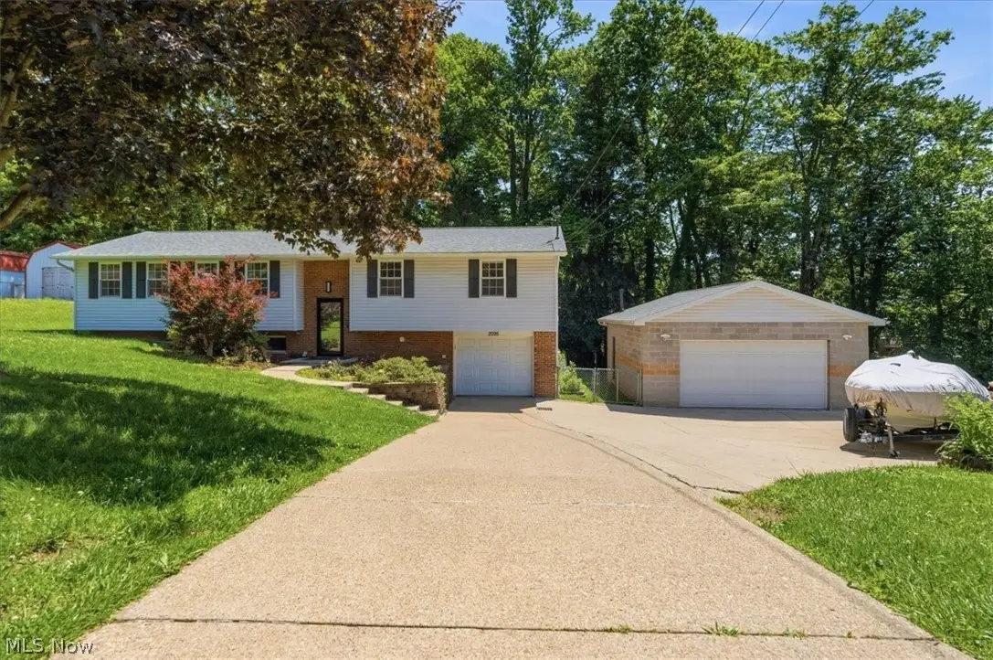 2098 Meadowview Drive, Parkersburg, WV 26104 - #1
