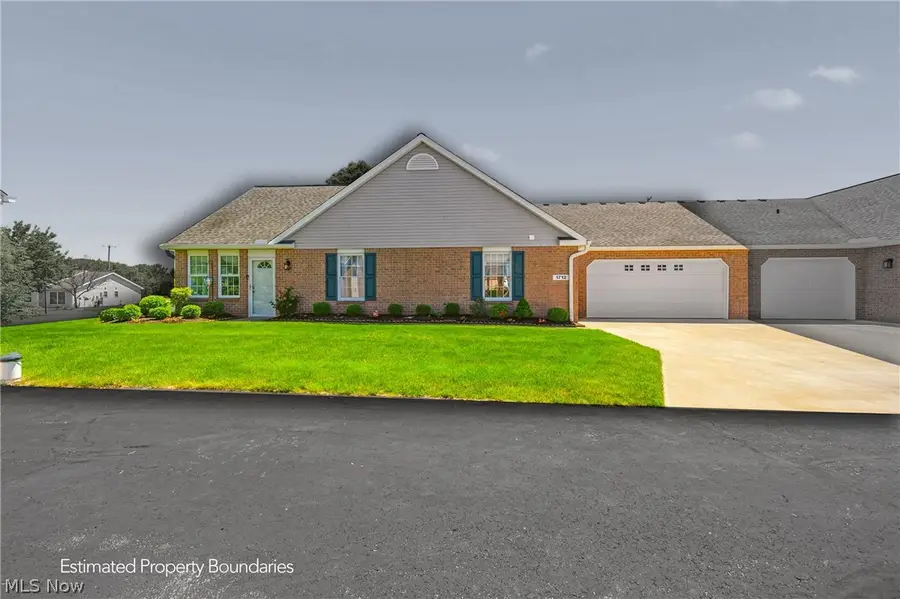 1712 Sonora Nw Street, Uniontown, OH 44685 - #3