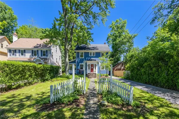 2943 Edgehill Road, Cleveland Heights, OH 44118