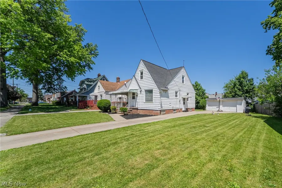 4408 Archmere Avenue, Cleveland, OH 44109 - #3